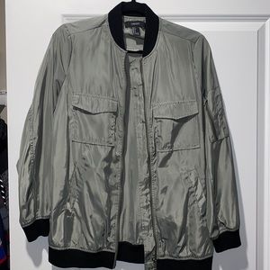 Light weight bomber jacket